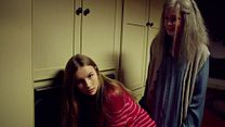image de The Visit - EXTRAIT VOST "Becca nettoie le four"