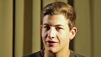 image de Detour BONUS VO "Interview de Tye Sheridan et Bel Powley"