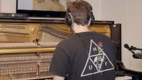 image de Memento Mori BONUS VO "La composition de la musique par Gogo Penguin"