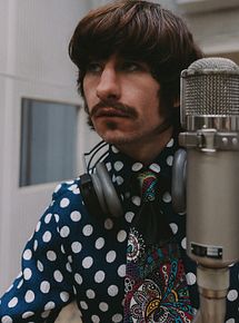Affiche de Untitled Beatles Movie: Ringo Starr, film à voir en streaming sur Pygargue
