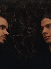 Affiche de Forty Love, film à voir en streaming sur Pygargue