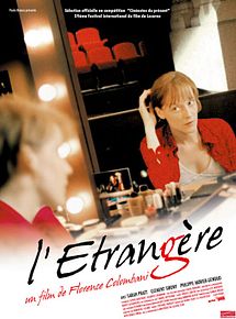 Affiche de L'Etrangère, film à voir en streaming sur Pygargue