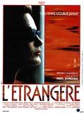 Affiche de L'Etrangere, film à voir en streaming sur Pygargue