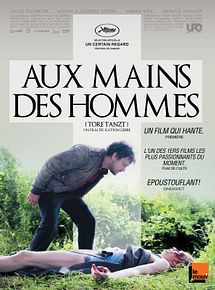 Affiche de Aux mains des hommes, film à voir en streaming sur Pygargue