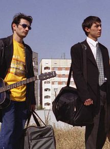 Affiche de Les Petites gens, film à voir en streaming sur Pygargue