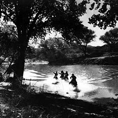 Photo 5 pour La Rivière rouge