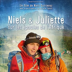 Photo Niels et Juliette sur les épaules de l’Afrique