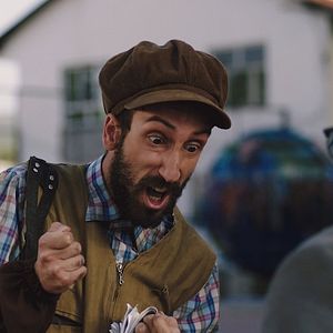 Photo Oy'una Geldik