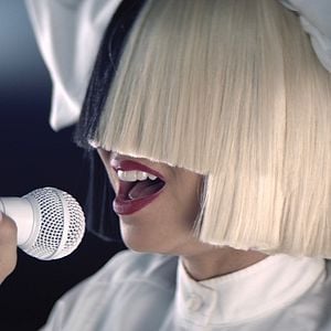 Photo Sia: Nostalgic For The Present
