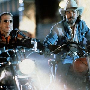 Photo Harley Davidson et l'homme aux santiags