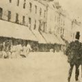 Photo Leisurely Pedestrians, Open Topped Buses and Hansom Cabs with Trotting Horses