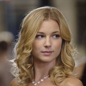 Photo Emily VanCamp