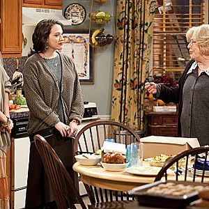 Photo 2 Broke Girls