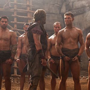 Photo Manu Bennett