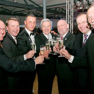 Photo Versicherungsvertreter - Die erstaunliche Karriere des Mehmet Göker