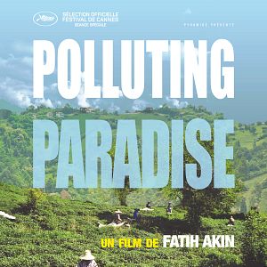 Photo Polluting Paradise