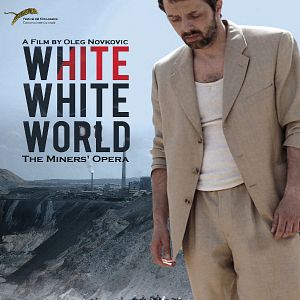 Photo White White World