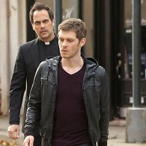 Photo Todd Stashwick