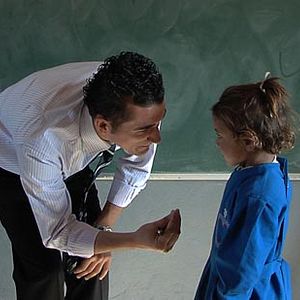 Photo İki Dil Bir Bavul