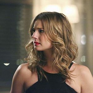 Photo Emily VanCamp