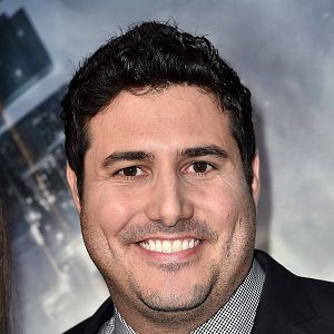 Photo Dean Israelite