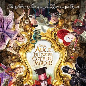 Photo Alice de l'autre côté du miroir