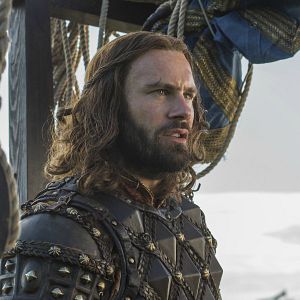 Photo Clive Standen