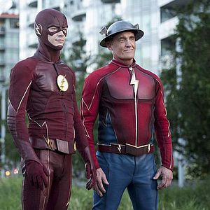 Photo John Wesley Shipp