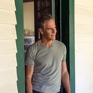 Photo Scott Bakula