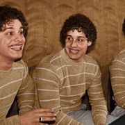 Photo Three Identical Strangers