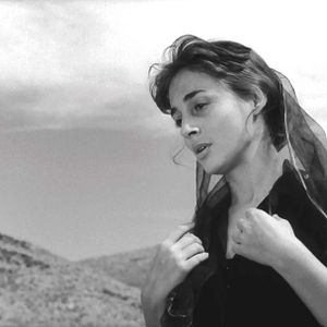 Photo La fille en noir