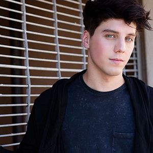 Photo You've been t@gged
