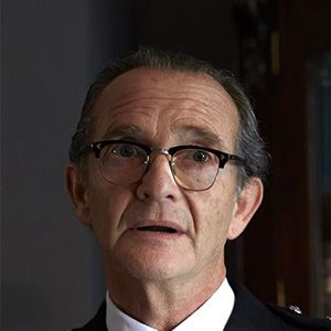 Photo Anton Lesser