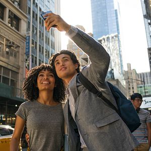 Photo Charles Melton