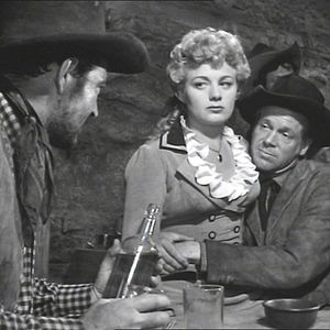 Photo Shelley Winters