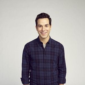 Photo Skylar Astin