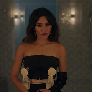 Photo Sarah Shahi