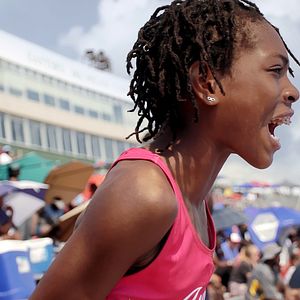 Photo Trois Sœurs dans les Starting-Blocks