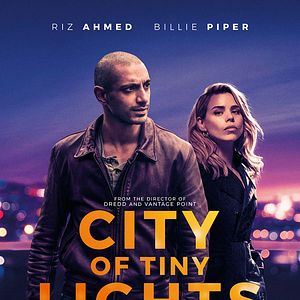 Photo City of Tiny Lights