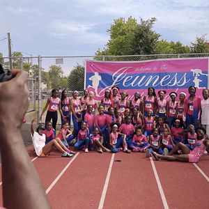Photo Trois Sœurs dans les Starting-Blocks