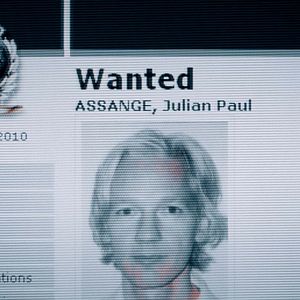 Photo Hacking Justice - Julian Assange