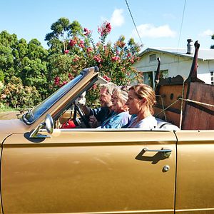 Photo Noni Hazlehurst