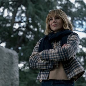 Photo La Femme qui habitait en face de la fille à la fenêtre