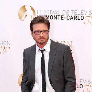 Photo Aden Young