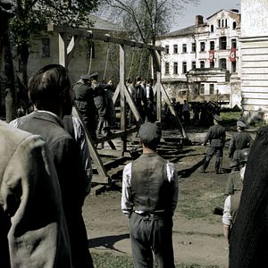 Photo Generation War