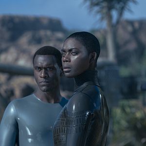 Photo Raised By Wolves (2020)