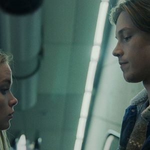 Photo Threesome (2021)