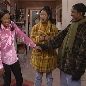 Photo Sister, Sister