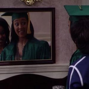 Photo Sister, Sister