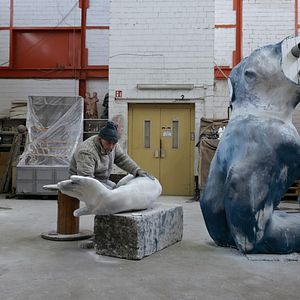 Photo Le sculpteur Thomas Schütte - La naissance de l'ondine